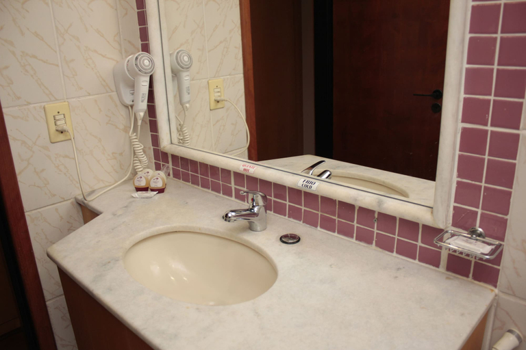 Bathroom 4, Hotel Vivendas Rio Claro, Rio Claro