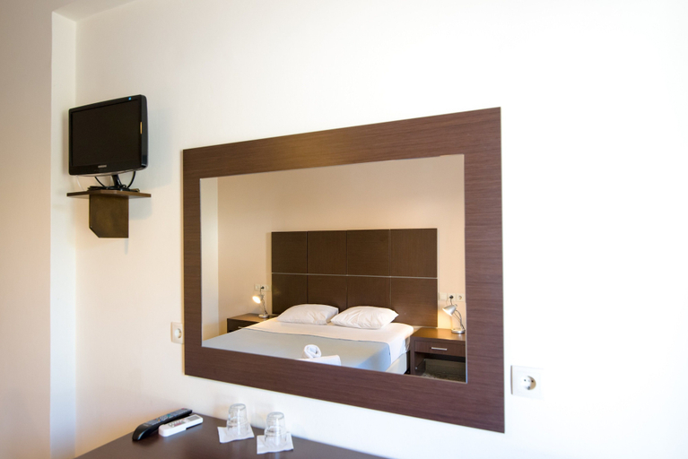 Bathroom 5, Kamari Blu, South Aegean