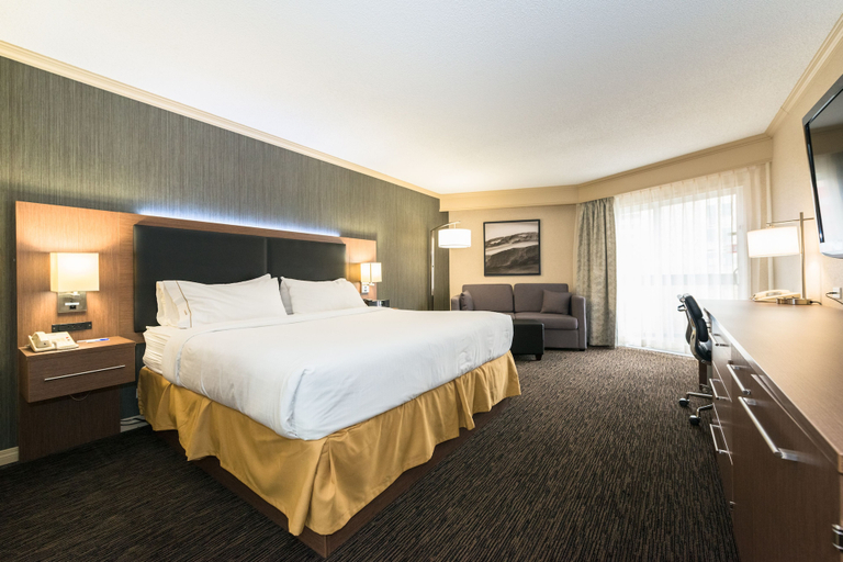 Bedroom 5, Holiday Inn Express EDMONTON DOWNTOWN, Division No. 11