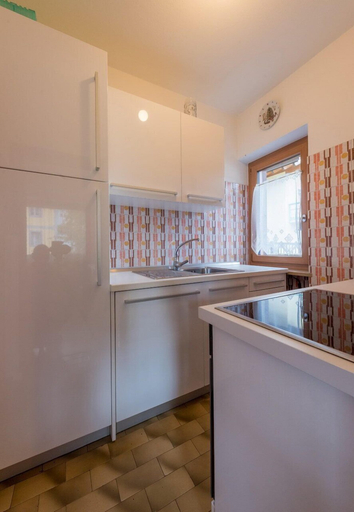 Others 5, Residence Weiss, Trento