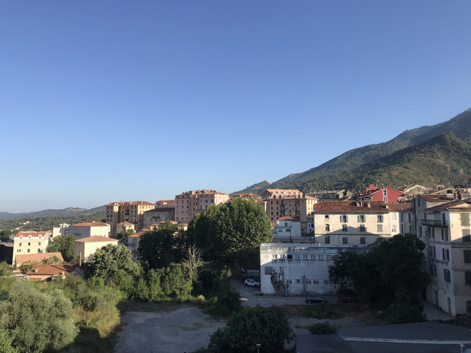 Others 4, Les Terrasses de Padoue, Haute-Corse
