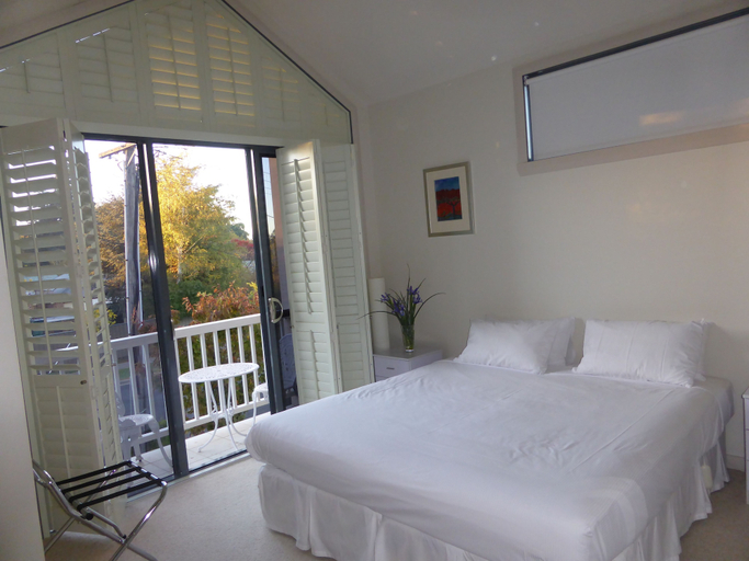 Bedroom 2, A Colourcity Apartments, Orange
