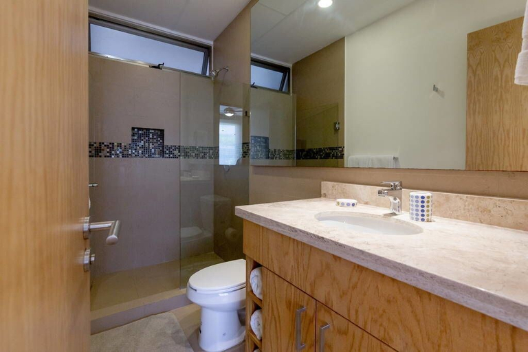 Bathroom 3, Studio one 208 by CocoBR, Cozumel