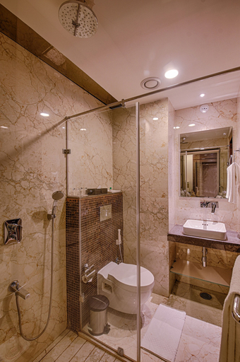 Bathroom 4, Hotel Lilac, Kota
