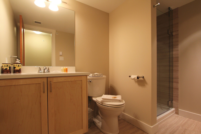 Bathroom 3, Villas Snowberry by Whistler Retreats, Squamish-Lillooet