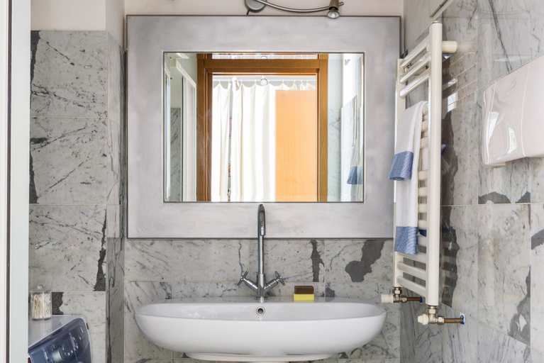 Bathroom, Home at Hotel Porta Romana - Carità Apt, Milano