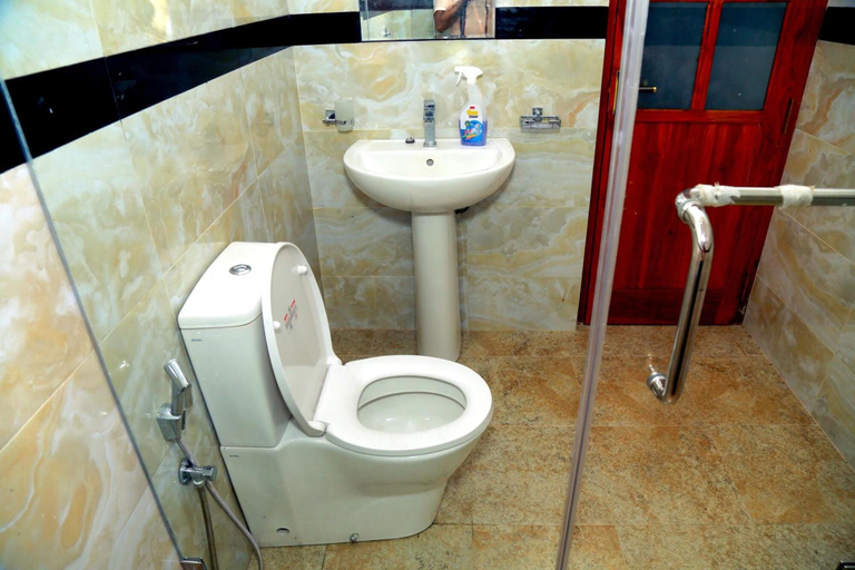 Bathroom 3, Lake Villa Resort, Thissamaharama
