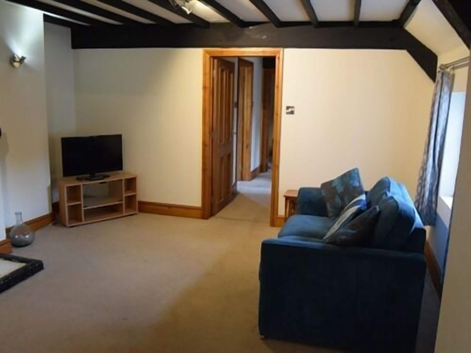 Others 4, The George Hotel, Shropshire