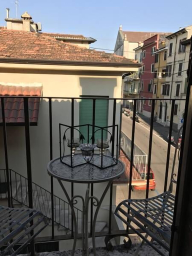 Others 4, San Francesco Apartment, Verona