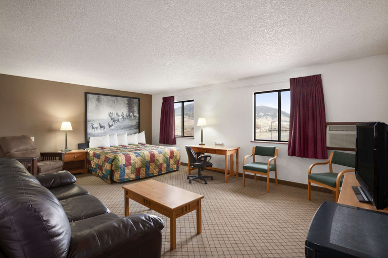 Others 5, Super 8 by Wyndham Bozeman, Gallatin
