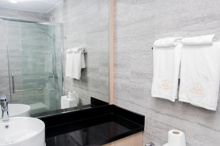 Bathroom 5, Cambodian Country Club, Ruessei Kaev