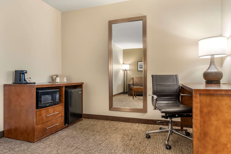 Others 5, Comfort Suites Red Bluff near I-5, Tehama