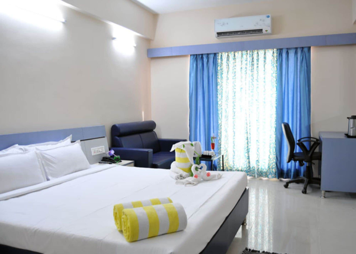 Bedroom 4, Tanarika Resort, Jalgaon