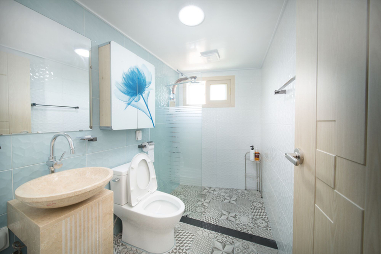 Bathroom, GeumDanyeong, Jeju