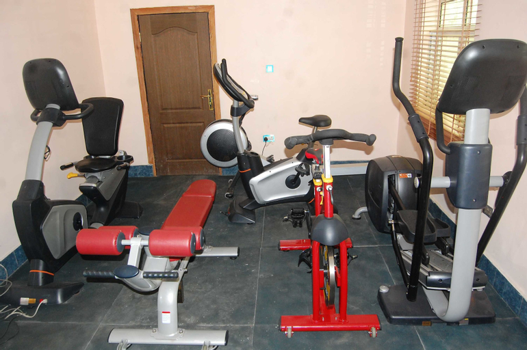 Sport & Beauty 4, Hotel Du Golf, Aba North