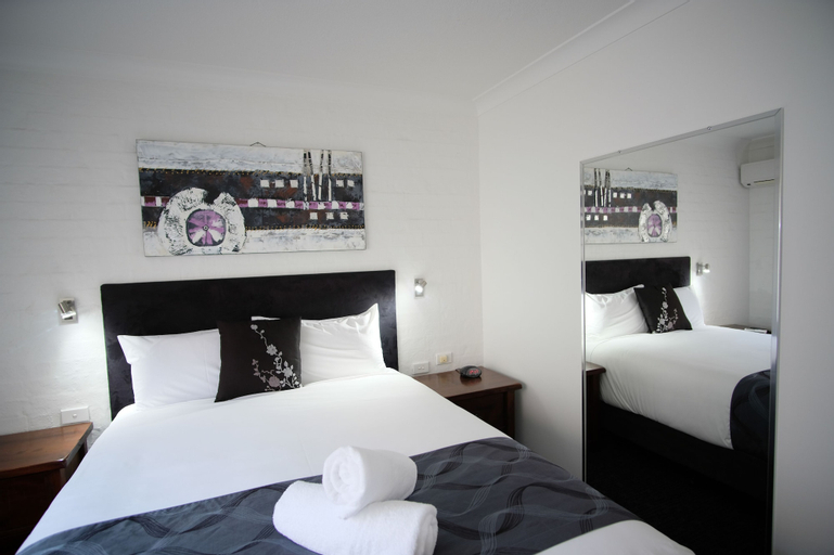 Bedroom 15