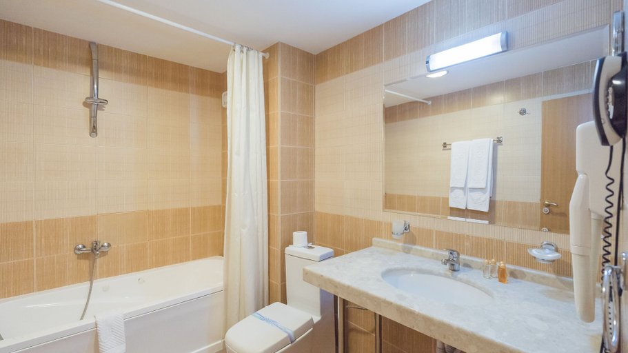 Bathroom 4, SPA Hotel Orpheus, Smolyan