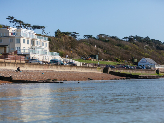 Exterior & Views 2, Beachside Apartment On The Beach, Isle of Wight