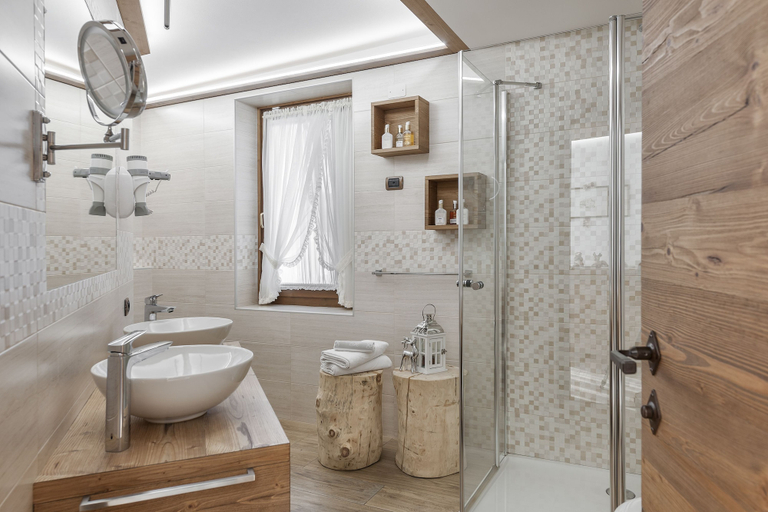 Bathroom 5, Brunet - The Dolomites Resort, Trento