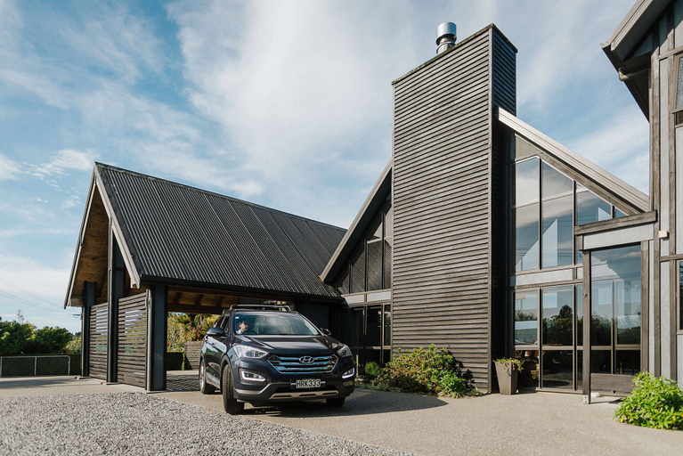 Exterior & Views 2, Rimu Lodge, Westland