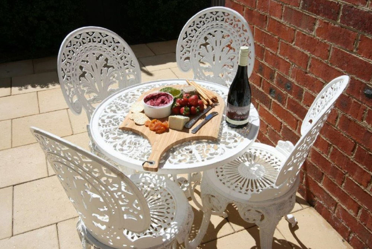 Food & Drinks 4, Annies Garden Cottage, Hobart