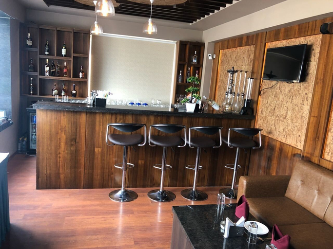 Food & Drinks 5, Hotel Ranbirs, Lucknow