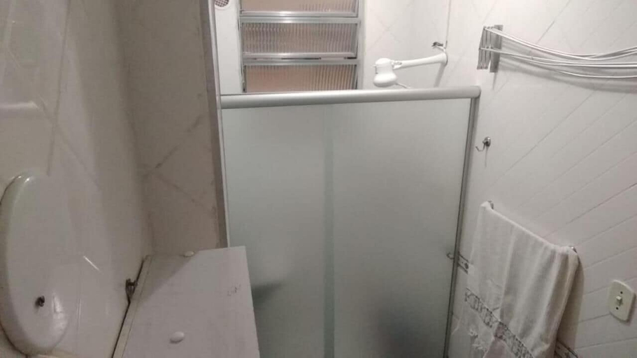Bathroom 4, Bem no Centro, Rio de Janeiro