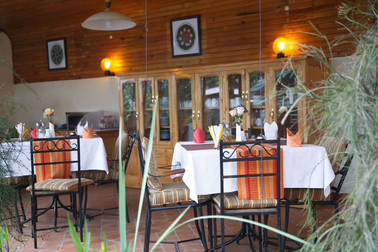 Food & Drinks 5, Fort Motel, Fort Portal