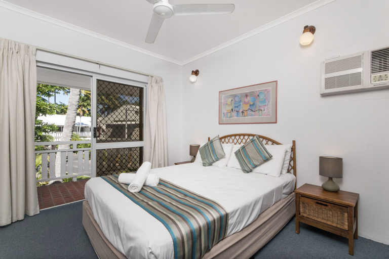Bedroom 3, Nimrod Resort Apartments, Douglas