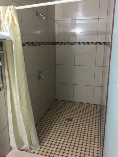 Bathroom 4, Park Motel, Los Angeles