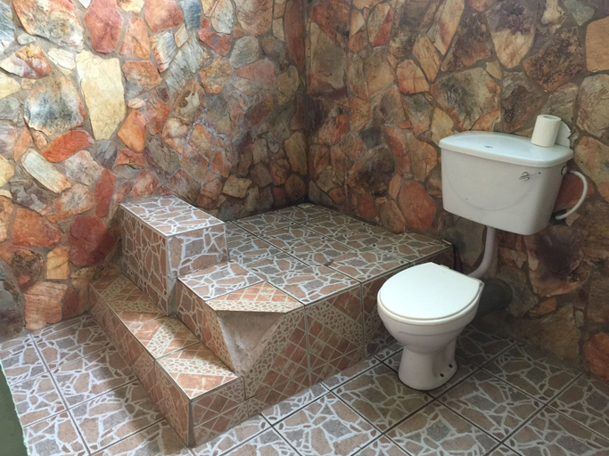 Bathroom 4, Sweet Mother Eco Resort, Akwapim South