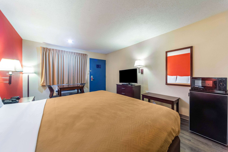Bedroom 3, Econo Lodge Laurel, Jones