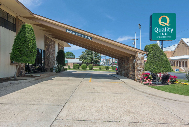 Exterior & Views 1, Quality Inn Magnolia, Columbia