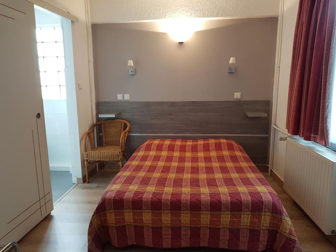 Bedroom 4, Hotel saint Paul, Meuse
