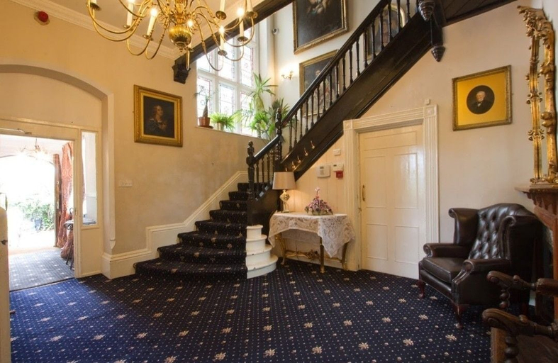 Others 5, The Gothic Mansion, Bristol