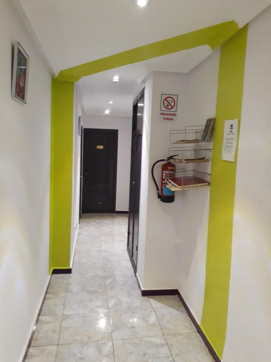 Others 5, Hostal Mayor, Alicante