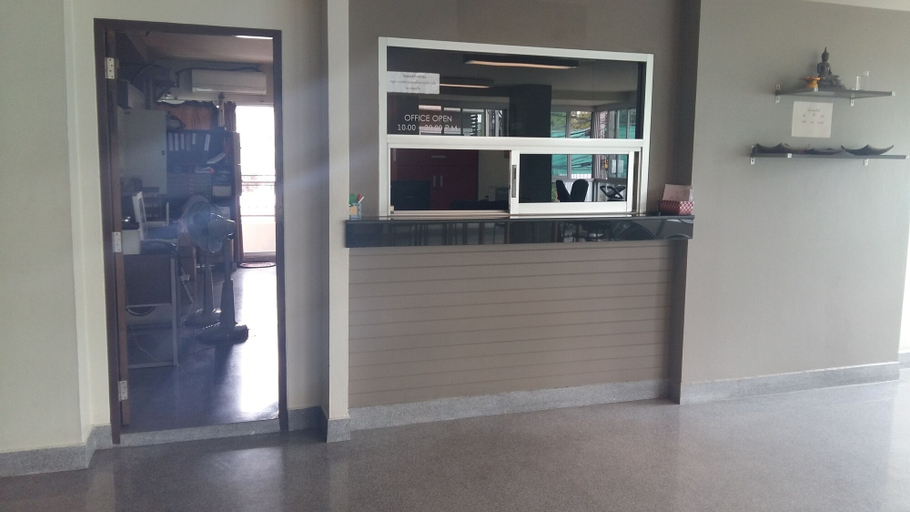 Others 4, J 168 Living, Bang Khen