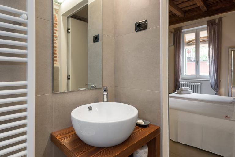Bathroom 4, Il Vicolo Aparthotel Verona, Verona