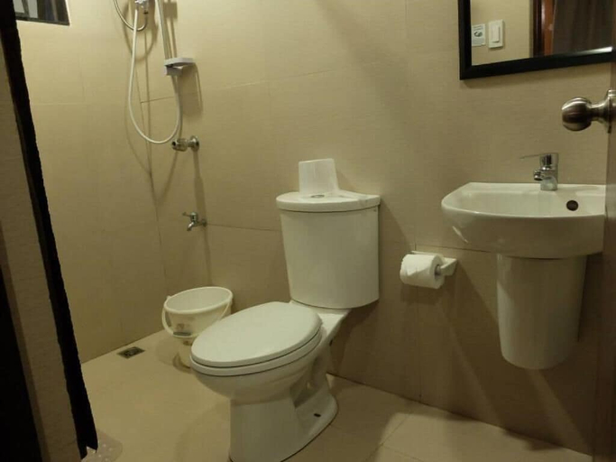 Bathroom 3, Casa Coron Hotel, Coron