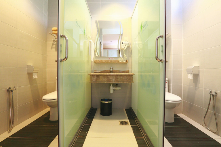Bathroom 5, Summer Bay Resort, Lang Tengah Island, Kuala Terengganu