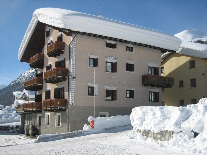 Primary image