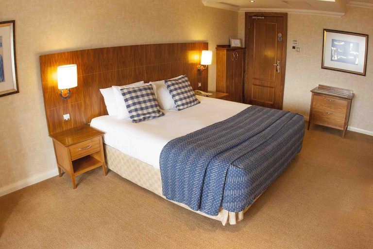 Bedroom 3, Harbour Heights Hotel, Poole