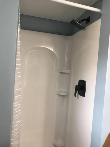 Bathroom 3, The Guest House, Pickaway