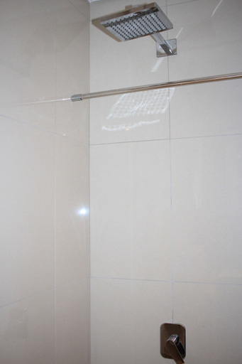 Bathroom 4, Tower Bliss Apartment, Gaborone