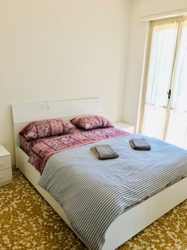 Room 2, Udine apartment, Milano