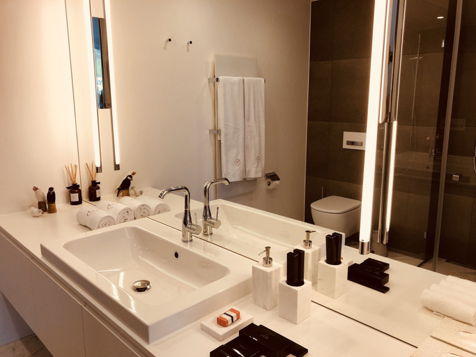 Bathroom 3, Park Tower City View Apartments, Zug