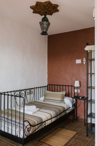 Bedroom 3, Al-mudawar, Córdoba