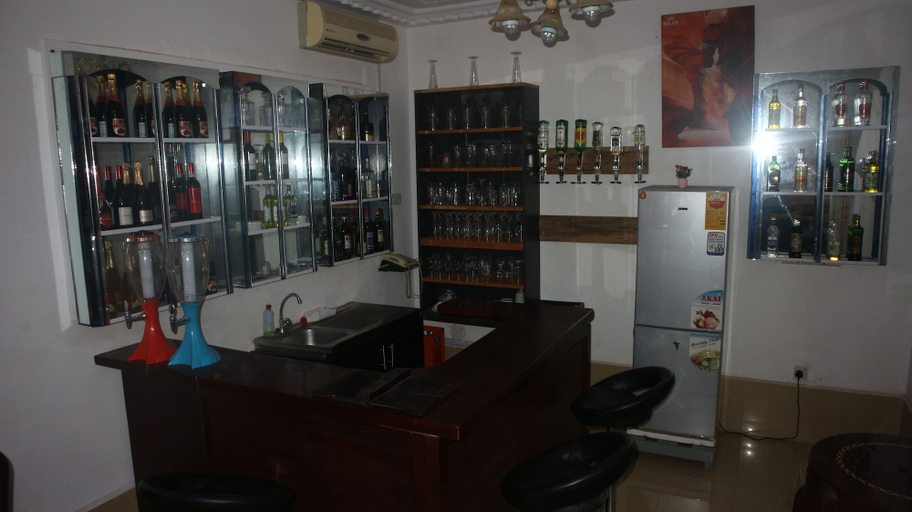 Others 5, DeeGold Guest Home, Accra