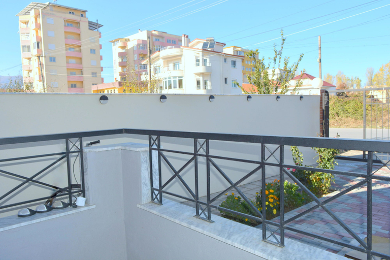 Others 5, Sunilio Apartment, Pogradecit