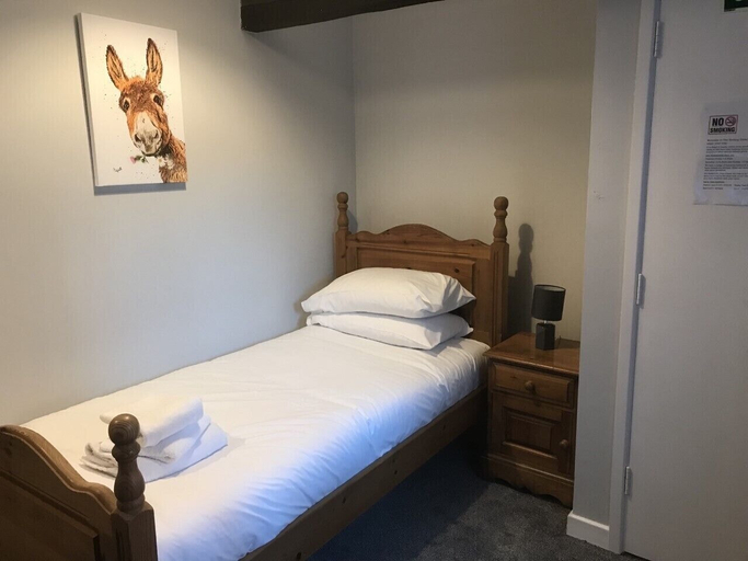 Bedroom 2, The Kicking Dickey, Essex
